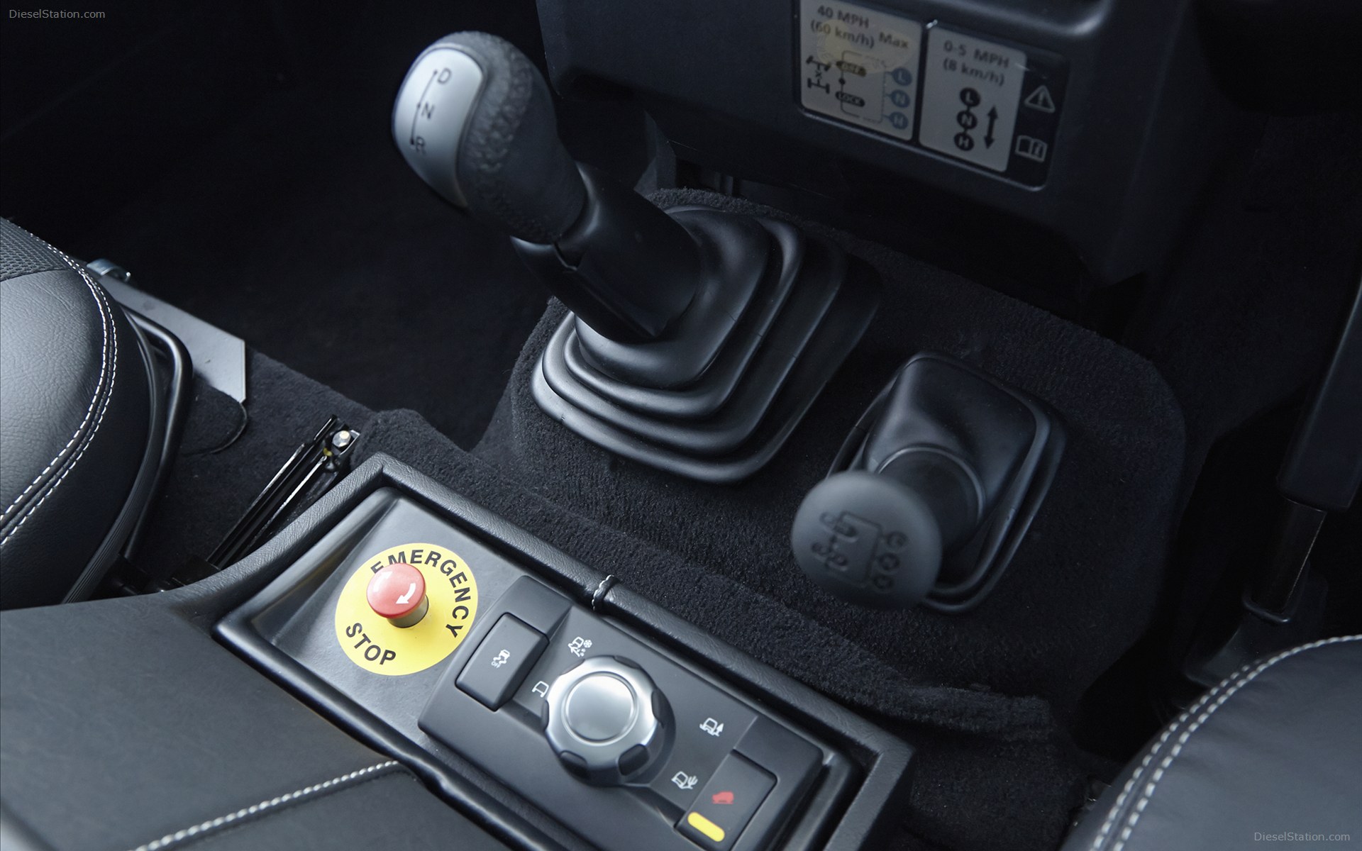 Land Rover Defender Electric Concept 2013